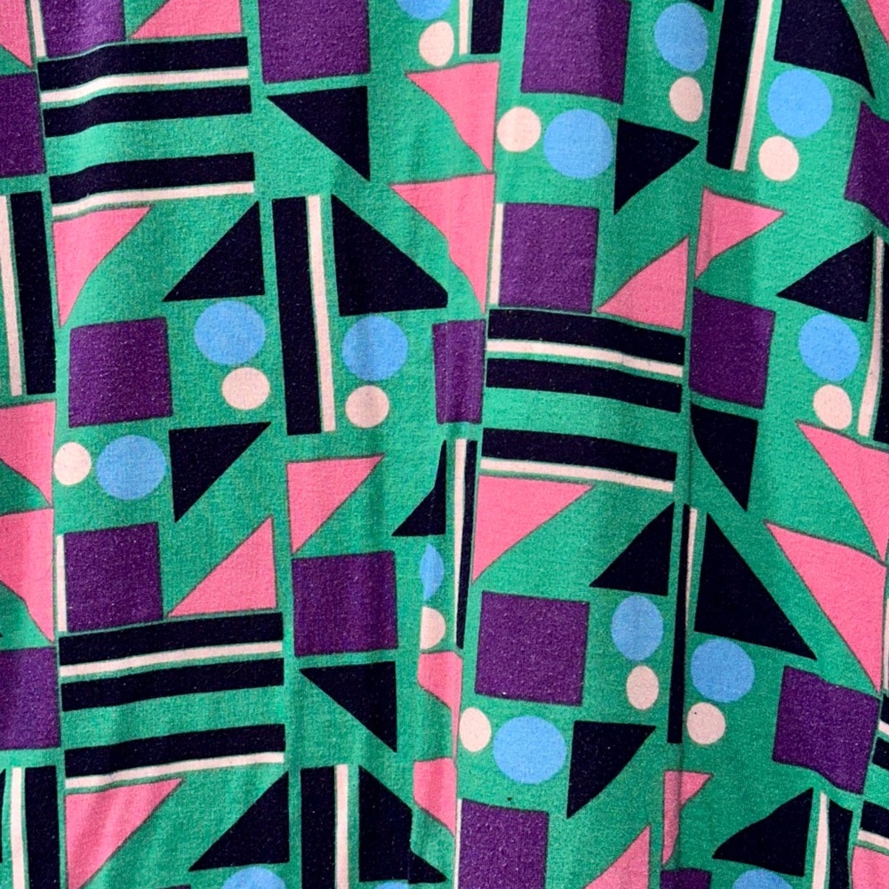 3/$30 LuLaRoe Randy Top - Picture 3 of 6